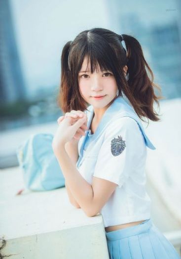 冰葡萄放小洞里能吃吗_BD英语完整在线观看